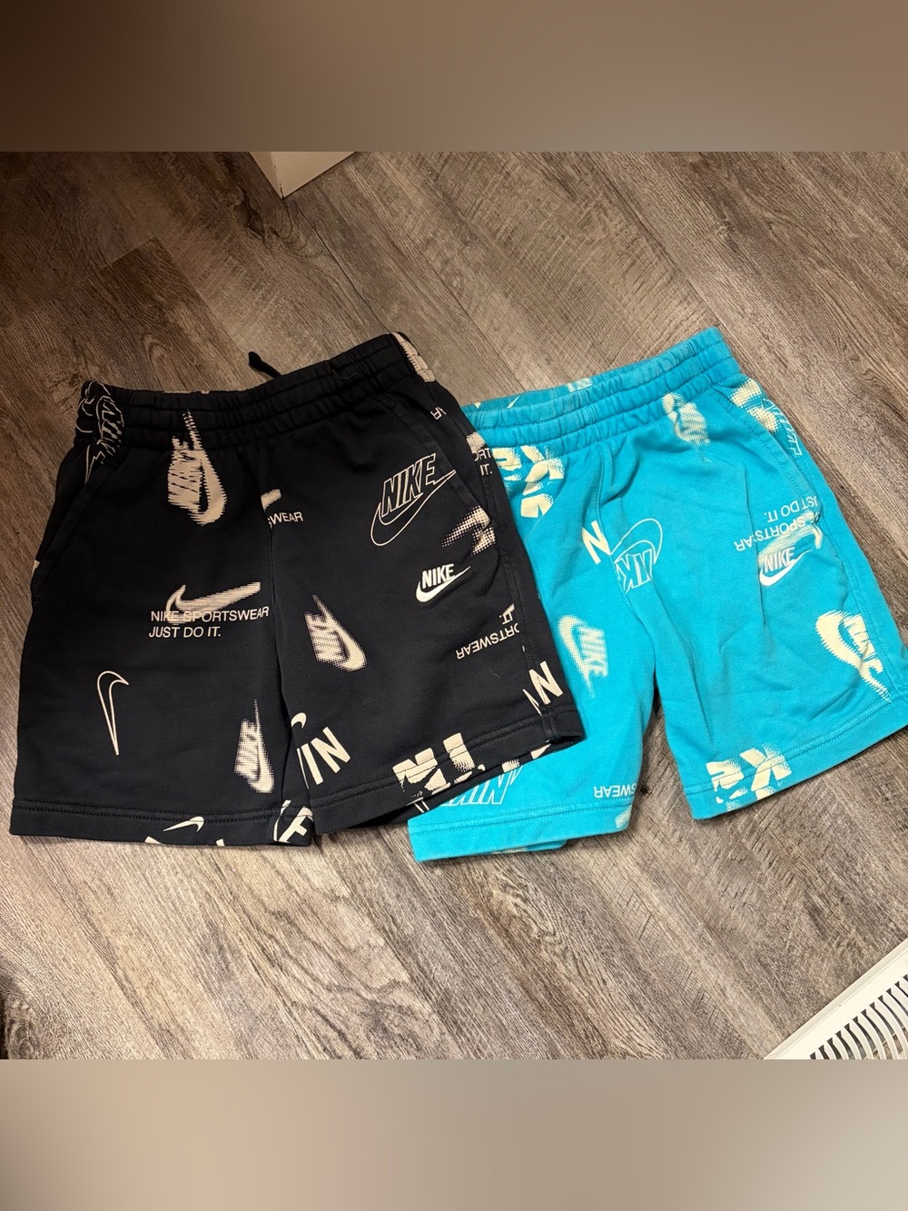 Lot of 2 Boy’s Nike Sportswear Just Do It Logo Cotton Shorts Size Medium 8-10